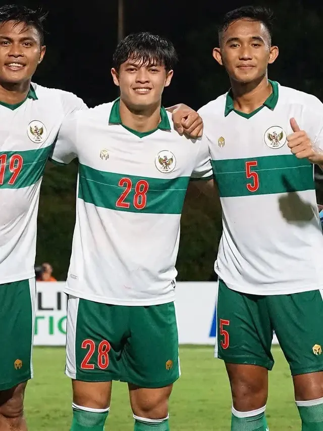 5 Aksi Rizky Ridho saat Tampil di Piala AFF 2020, Bek Andalan Timnas