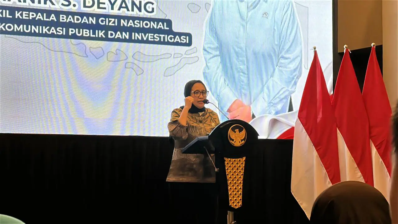 Wakil Kepala BGN Bidang Komunikasi Publik dan Investigasi Nanik Sudaryati Deyang di acara Sosialisasi dan Penguatan Tata Kelola MBG, Serta Pengawasan dan Pemantauan SPPG.