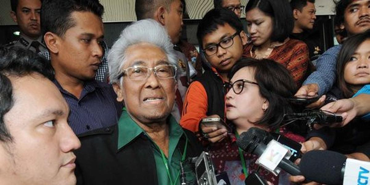 Tuntut jenderal korup diadili