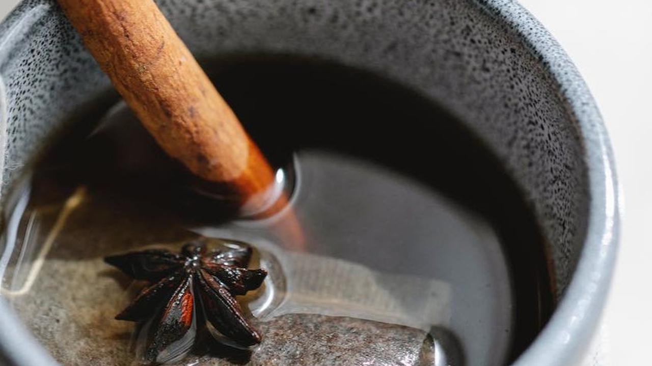 3. Air Kayu Manis: Antioksidan dan Anti-inflamasi