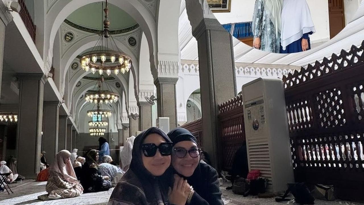Tekanan Darah Ayu Ting Ting Tergolong Rendah