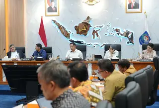 Menteri Dalam Negeri (Mendagri) Muhammad Tito Karnavian Bahas Program Gentengisasi