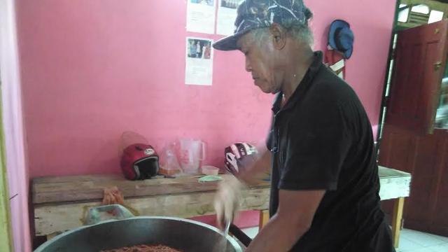 Pengusaha Asal Belitung Ini Raup Omzet Rp 80 Juta Dari Terasi Bisnis Liputan6 Com