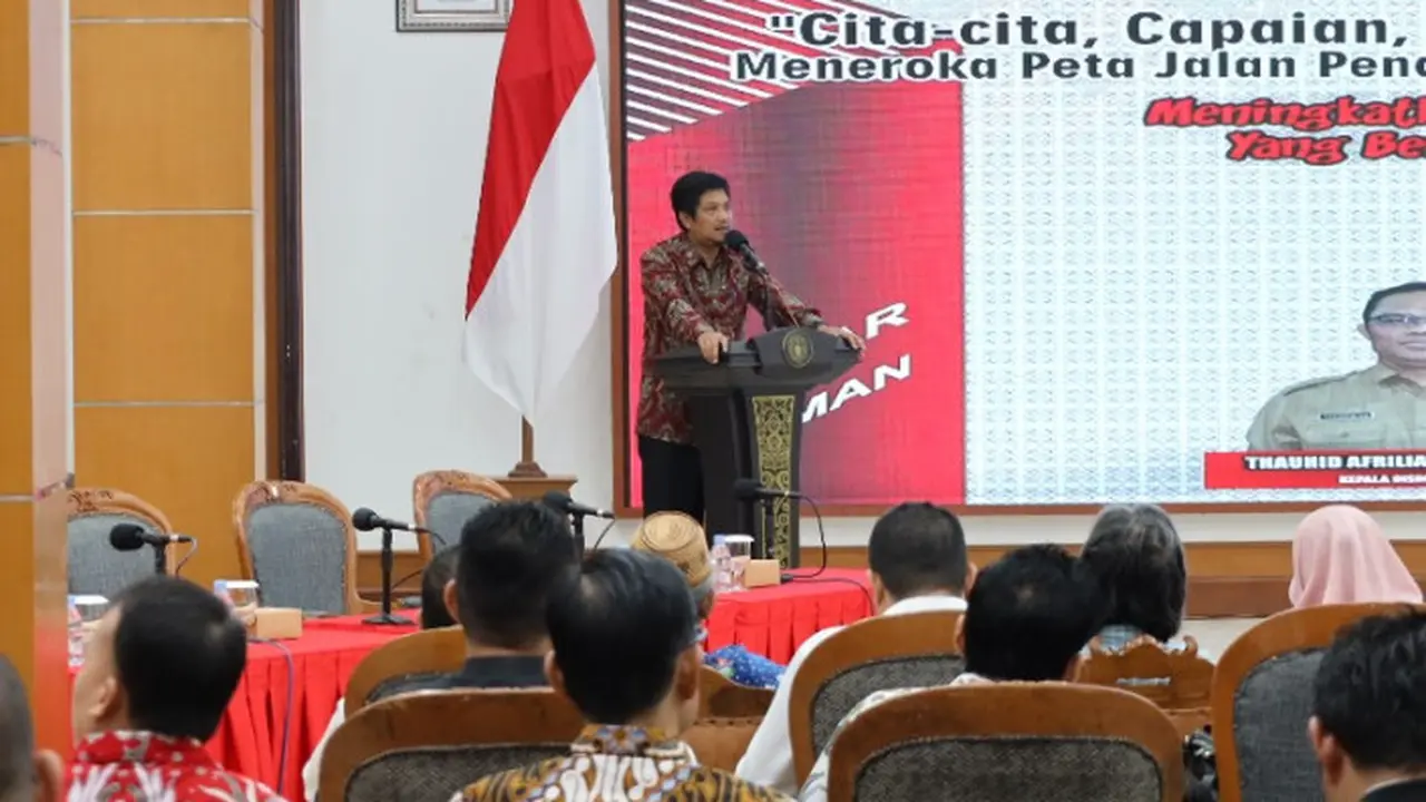 Pemkab Kukar menyelenggarakan Focus Group Discussion (FGD) bersama Pakar Pendidikan Nasional dan Internasional dengan tema “Cita-cita, Capaian dan Harapan Pendidikan Idaman Kutai Kartanegara.