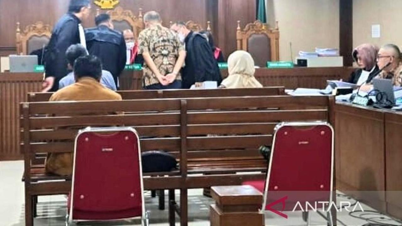Hakim Mulyono Nyatakan Beda Pendapat di Kasus Minyak Mentah Pertamina: Keputusan Bisnis atau Korupsi?