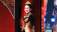 Arumi Bachsin di Hari Batik (instagram.com/arumibachsin_94)