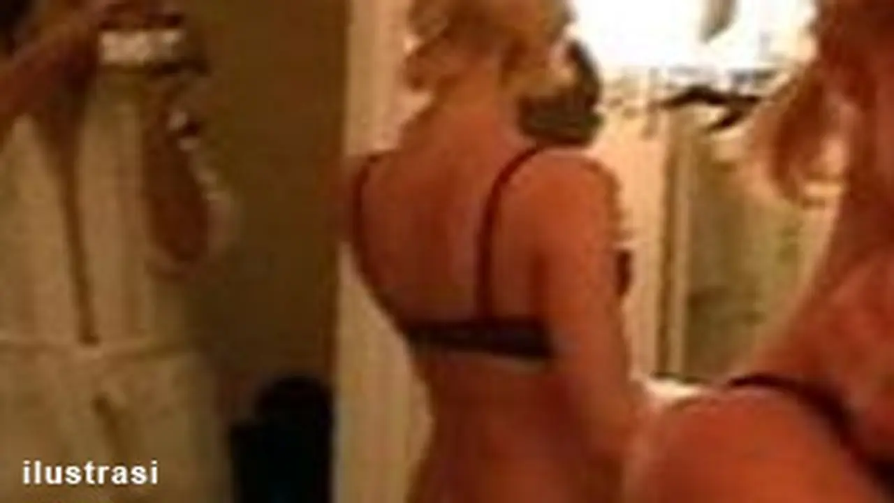 110325dporno.jpg