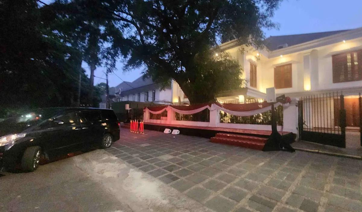 Sebelum pertemuan, Habiburokman sempat menyampaikan respons Prabowo soal putusan MK. Prabowo turut memantau lewat siaran televisi terkait sidang MK hari ini.<br>