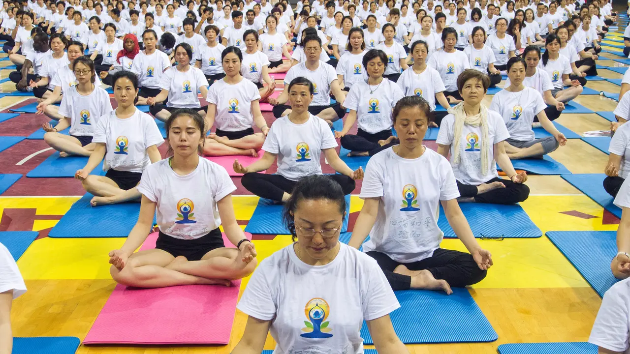 20160621-Melihat Perayaan Hari Yoga Sedunia di Sejumlah Negara