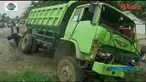 Saat melintasi Jalan Soekarno Hatta, sopir truk kehilangan kendai sehingga menabrak pedagang durian yang biasa mangkal dengan pick up.