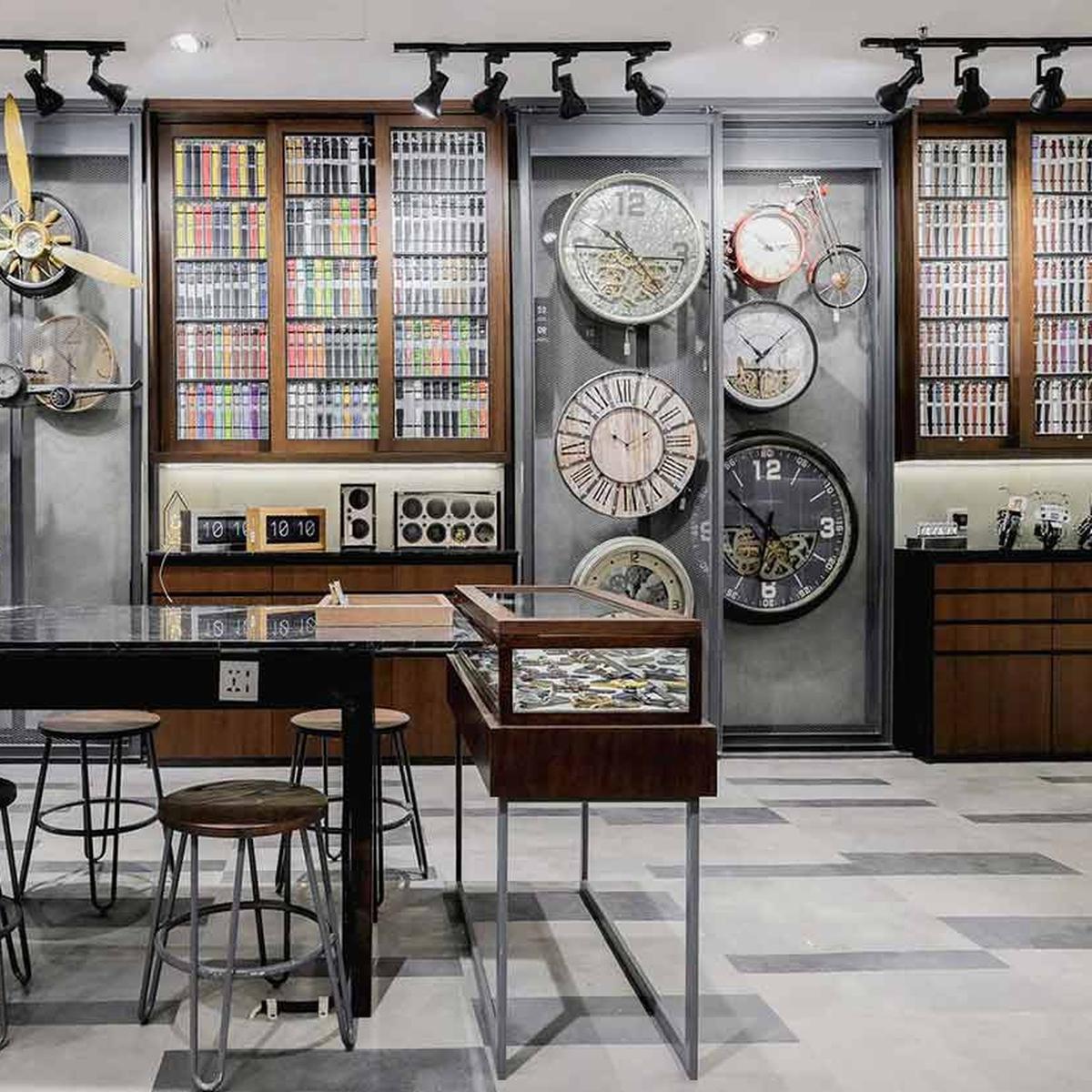 Toko Jam Berdesain Industrial