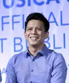 Biasanya, Ariel Noah banyak mengurangi kegiatannya selama bulan puasa. Pada tahun ini, Ariel disibukkann dengan promosi bersama younder dan album baru bersama NOAH. (Nurwahyunan/Bintang.com)
