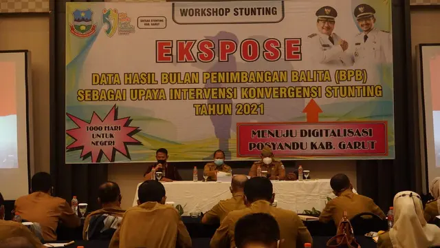 Dalam catatan Dinas Kesehatan Garut, saat ini masih ada sekitar 10 ribu anak yang masih mengalami stunting. Angka itu tersebar di hampir 42 kecamatan wilayah administrasi Garut.