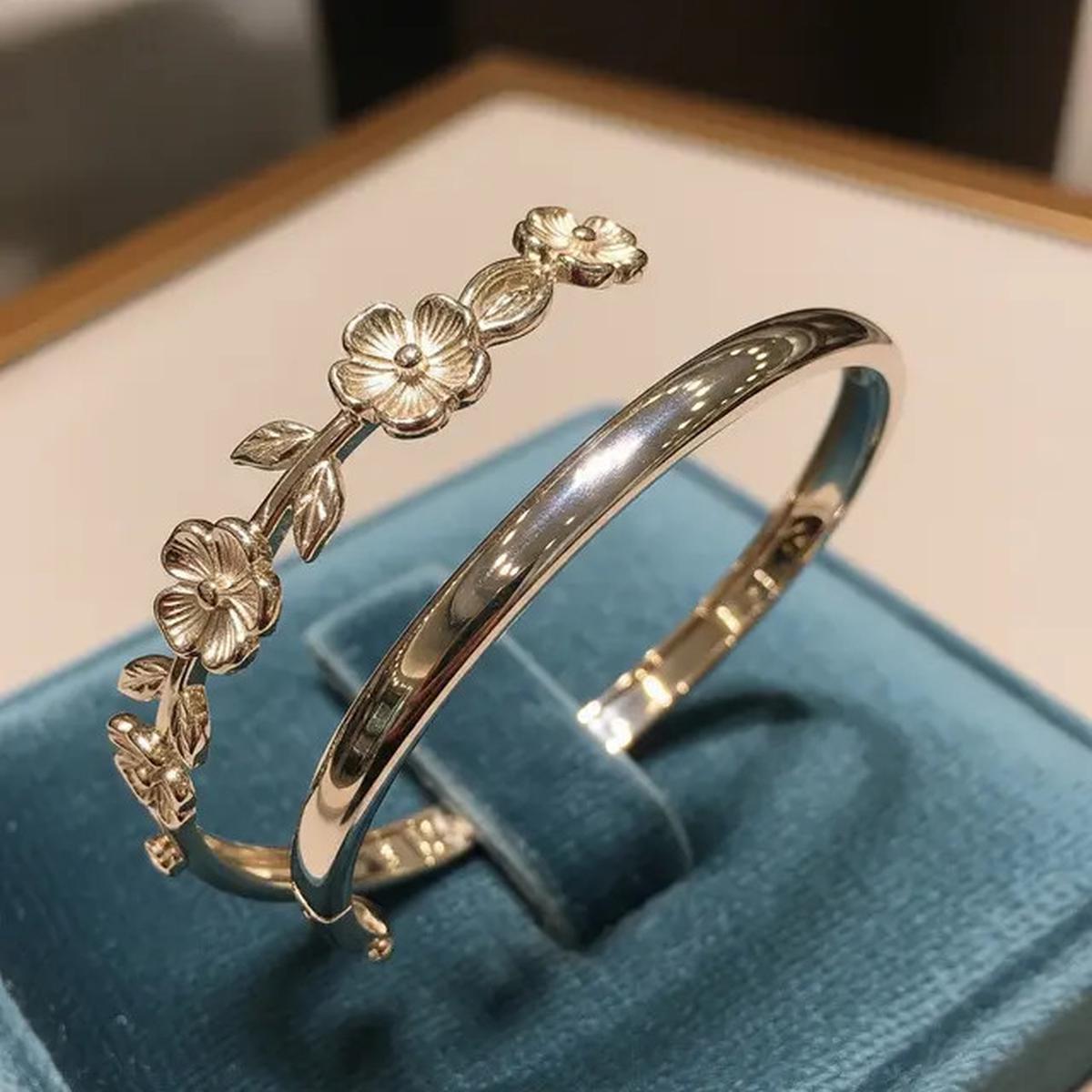 7 Model Gelang Bangle Tipis dengan Aksen Bunga, Sentuhan Klasik yang Tetap Kekinian