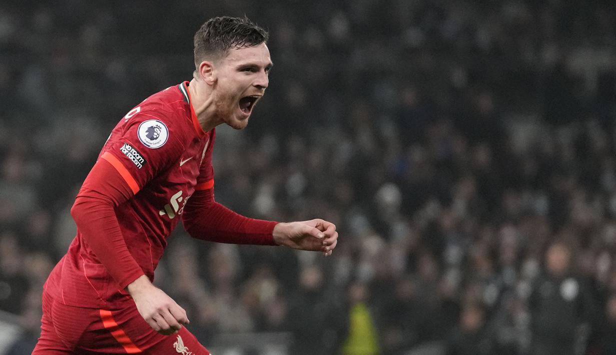 Drama Andrew Robertson di laga melawan Tottenham Hotspur seperti roller coaster. Ia berkontribusi atas dua gol Liverpool dengan mencetak satu gol dan satu assist, sekaligus membuat skuat The Reds menjadi pincang akbiat kartu merahnya. (AFP/Justin Tallis)