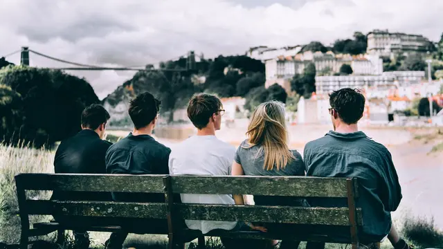 [Bintang] Tanpa 5 Zodiak Ini, Tongkrongan Jadi Nggak Asyik