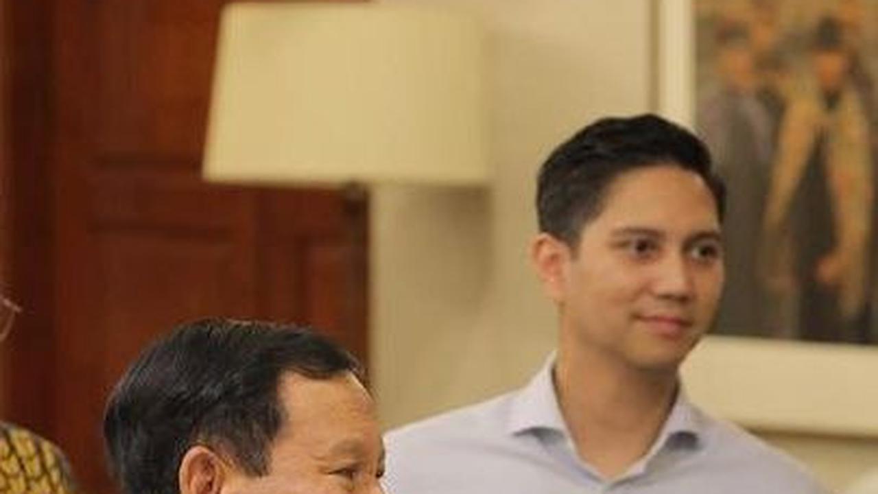 8 Fakta Budi Djiwandono Keponakan Prabowo yang Jadi Timses, Sosoknya Curi Perhatian