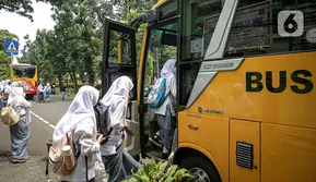 Cek Rute dan Cara Naik Bus Sekolah Jakarta