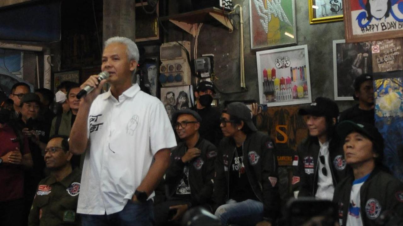 Pasangan Ganjar-Mahfud diusung oleh PDI Perjuangan, Partai Persatuan Pembangunan (PPP), Partai Perindo, dan Partai Hati Nurani Rakyat (Hanura).&nbsp;Merdeka.com/Imam Buhori<br>