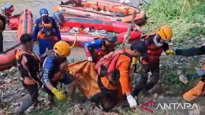 Tim SAR Gabungan Temukan Korban Tenggelam di Irigasi Karawang, Jenazah Diserahkan Keluarga