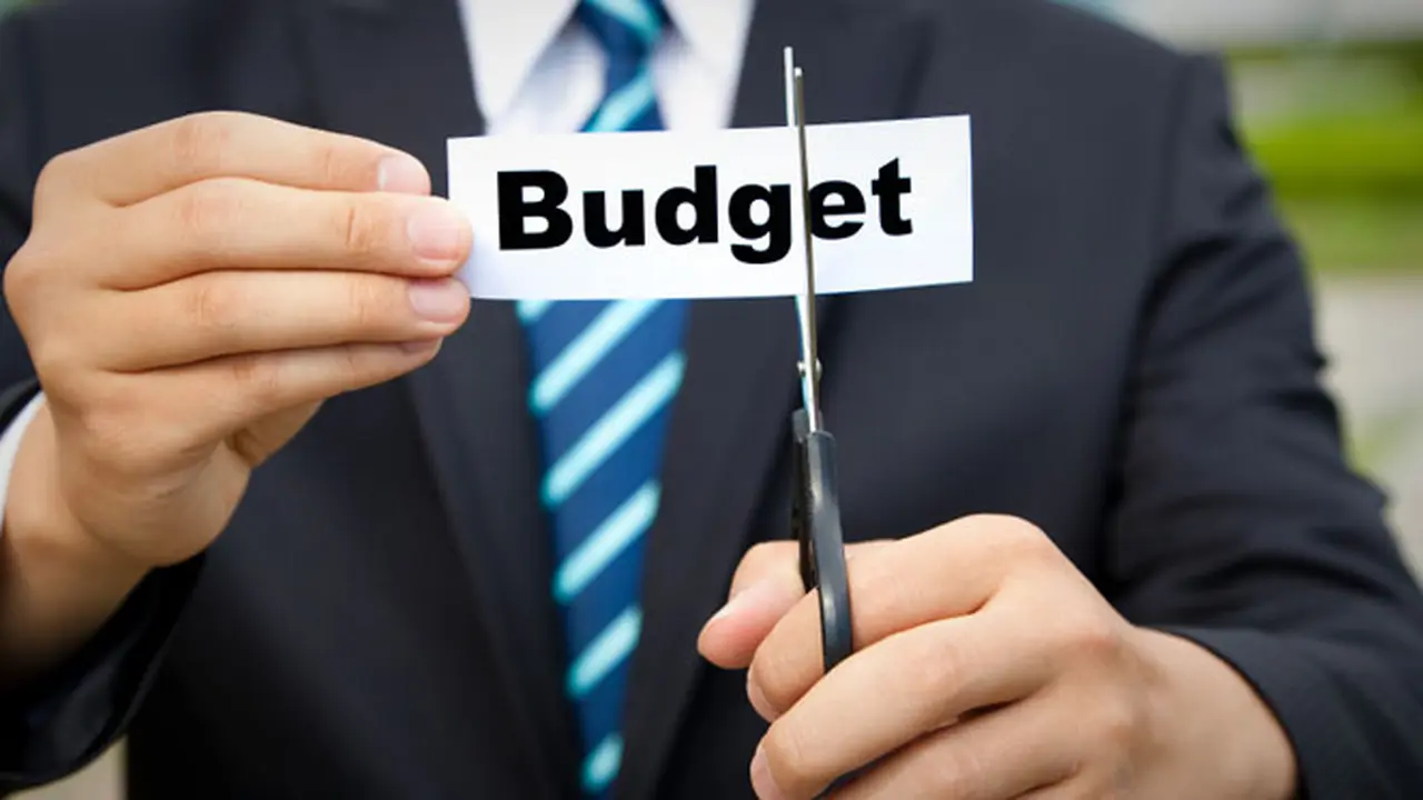 potong-budget-131021c.jpg