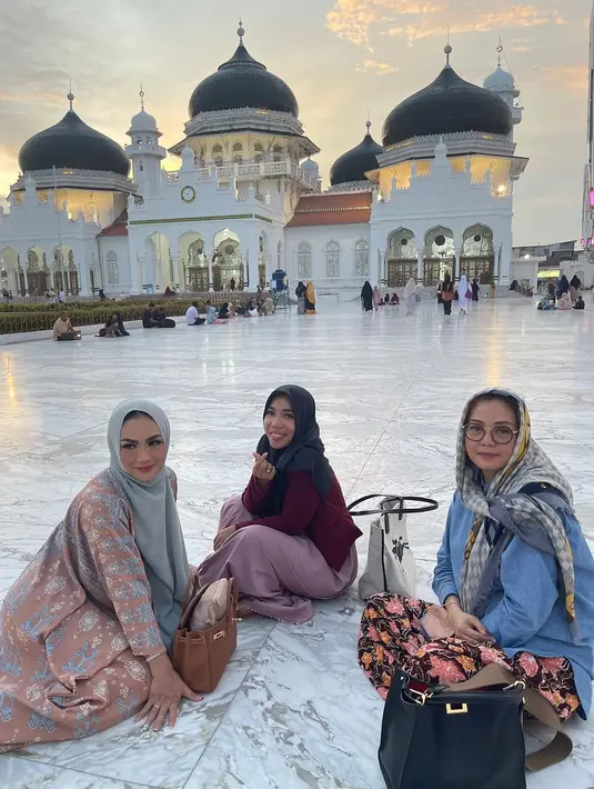 [Instagram/krisdayantilemos]