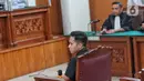 Terdakwa kasus pembunuhan Brigadir Nopriansyah Yosua Hutabarat (Brigadir J), Richard Eliezer saat mengikuti sidang di Pengadilan Jakarta Selatan, Rabu (11/1/2023). Sidang pembacaan tuntutan diundur karena hari ini jaksa penuntut umum (JPU) belum merampungkan berkas tuntutan kasus. (Liputan6.com/Angga Yuniar)