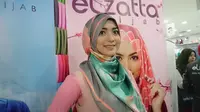 Citra Kirana tampil cantik menggunakan busana muslim