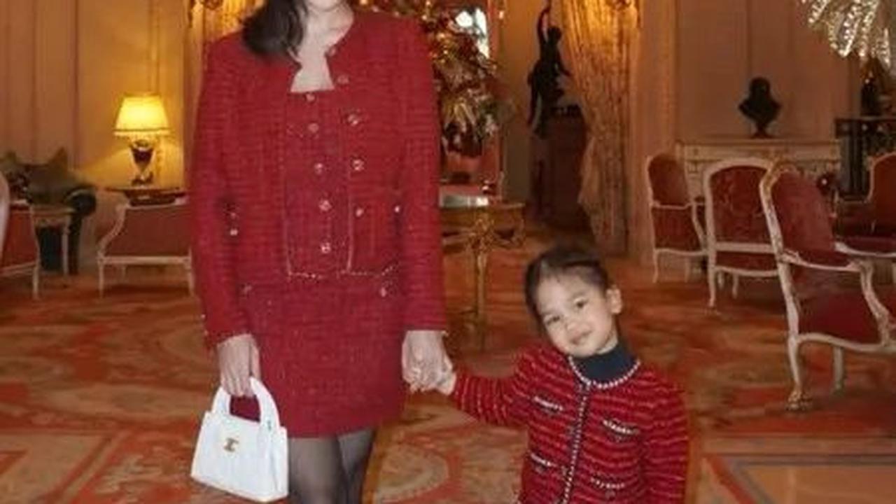 Kezia Toemion dan putrinya