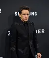 Ben Stiller. Papa ganteng yang satu ini memiliki senyum khas yang membuatnya tak hanya lucu namun juga memesona dengan kekhasannya. Ben merupakan ayah dari Ella Olivia Stiller (13 tahun) dan Quinlin Dempsey Stiller (10 tahun). (AFP/Bintang.com)