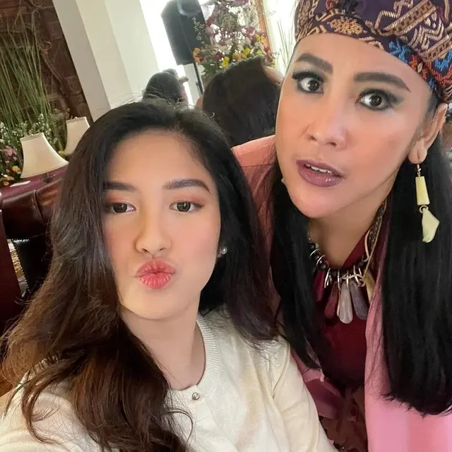 Rita Hamzah