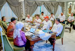 Wakil Menteri Sosial (Wamensos) Agus Jabo Priyono bertemu dengan Menteri Perencanaan Pembangunan Nasional/Kepala Bappenas Rachmat Pambudy di Jakarta, Rabu (26/8/2026).