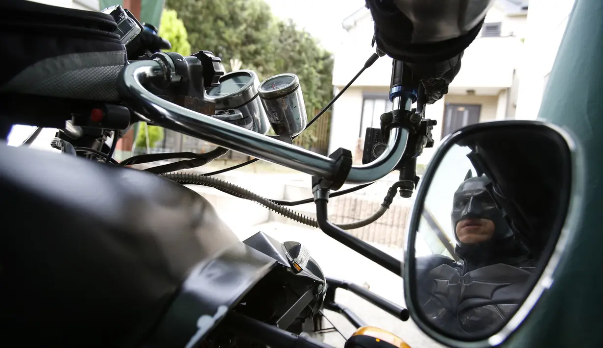 Nama Chibatman merupakan gabungan dari nama kota Chiba dan tokoh superhero Batman, Jepang, (31/8/14). (REUTERS/Yuya Shino)