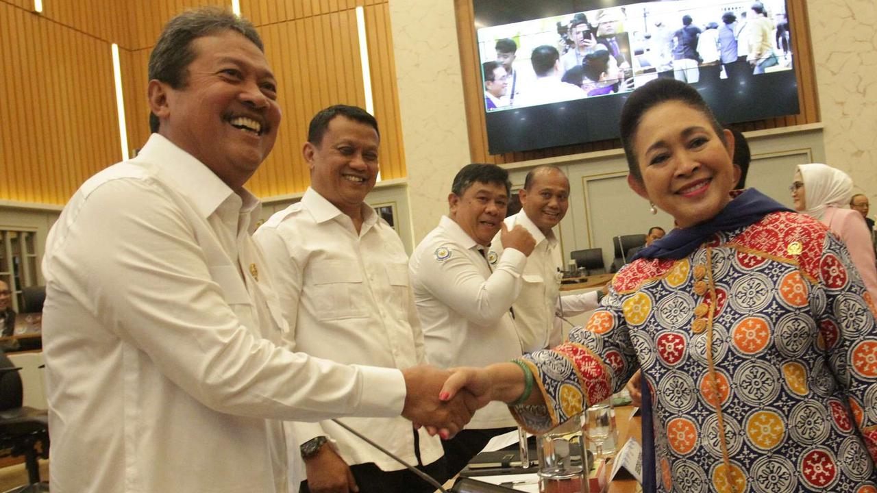 FOTO: Tegasnya Titek Soeharto Desak Menteri KKP Seret Dalang Pagar Laut Tangerang ke Jalur Hukum