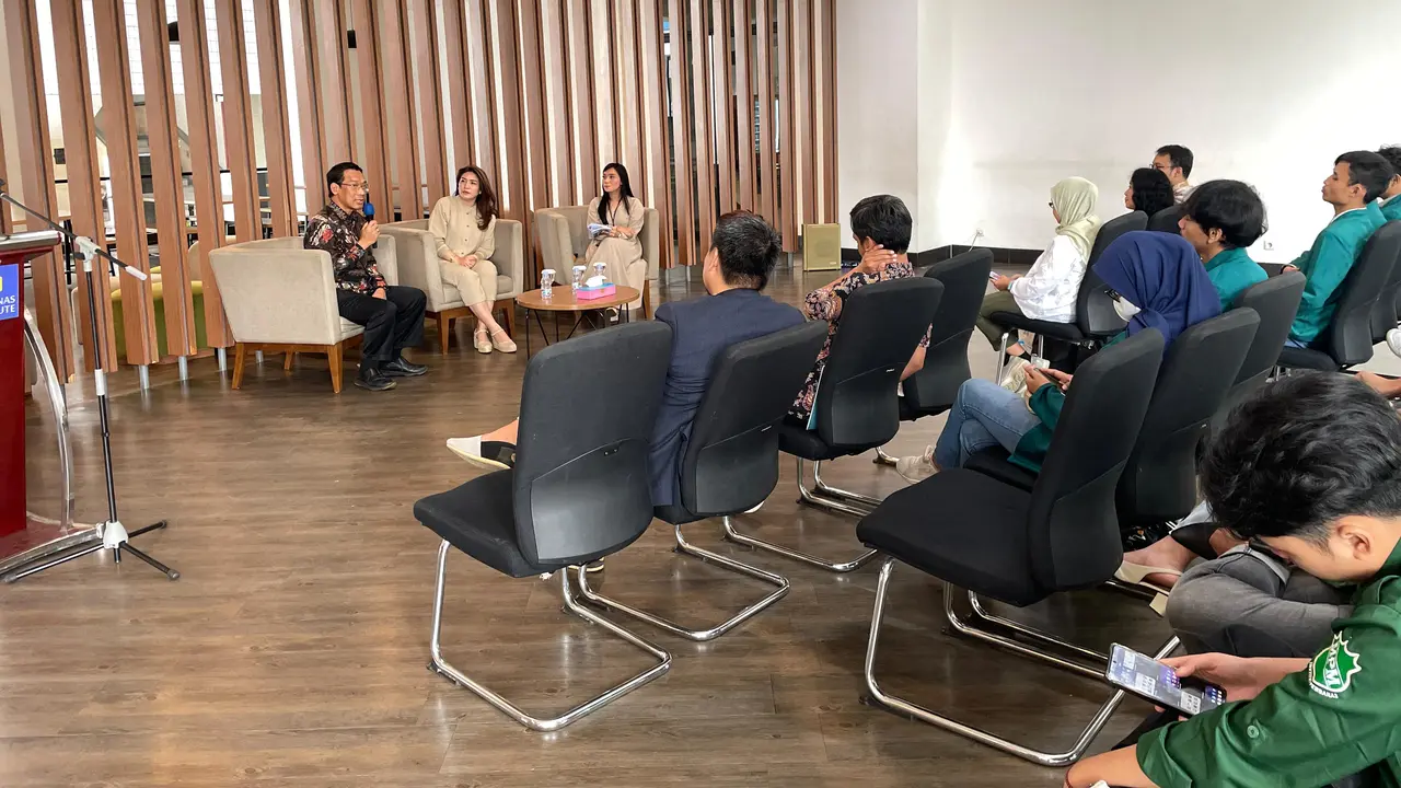 Bedah buku Kisah Alumni Perbanas Merajut Indonesia Emas.