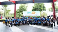 Ratusan orang bersepeda di QBig BSD City dalam Kegiatan SimInvest Fun Bike pada Sabtu pagi (4/3/2023). (Dok Sinar Mas)
