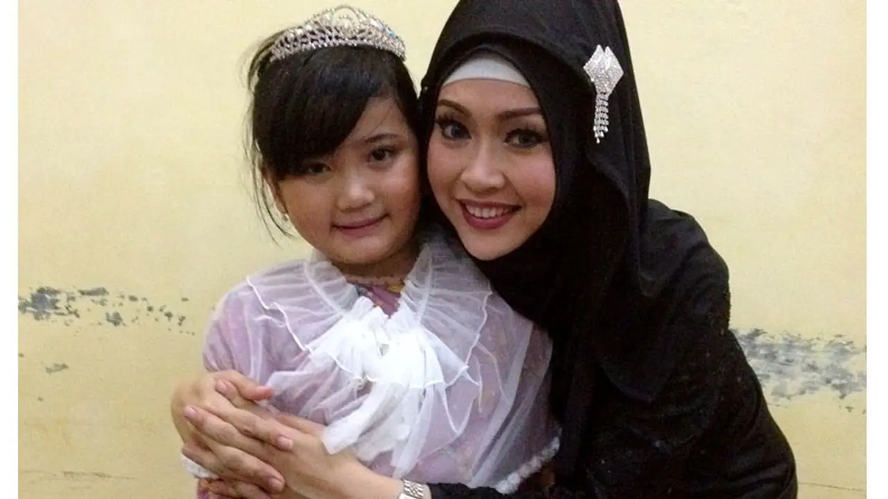 Ratna Listy dan Fakhira Zahra Dayly Al Fatah