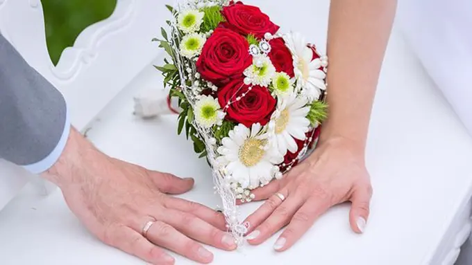 Menikah/Copyright Shutterstock