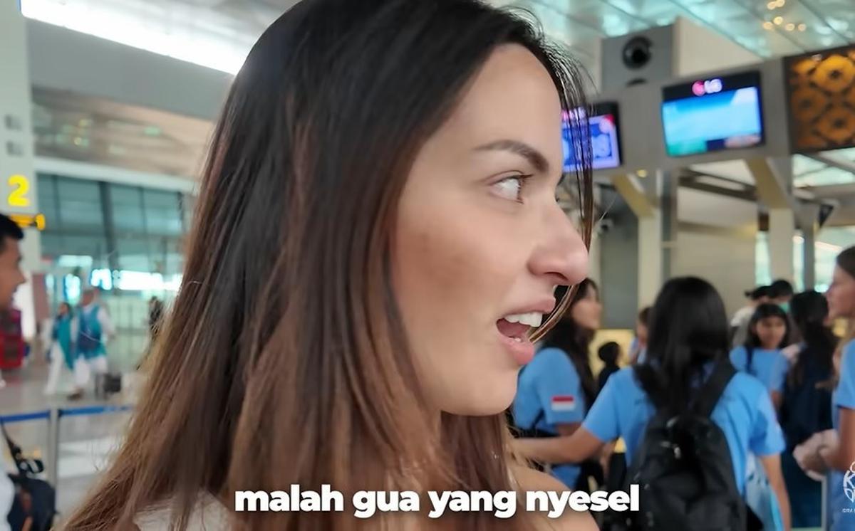 7 Potret Nia Ramadhani Mewek Lepas Mikha ke UK, Nyesel Dorong Anak Lakukan Ini