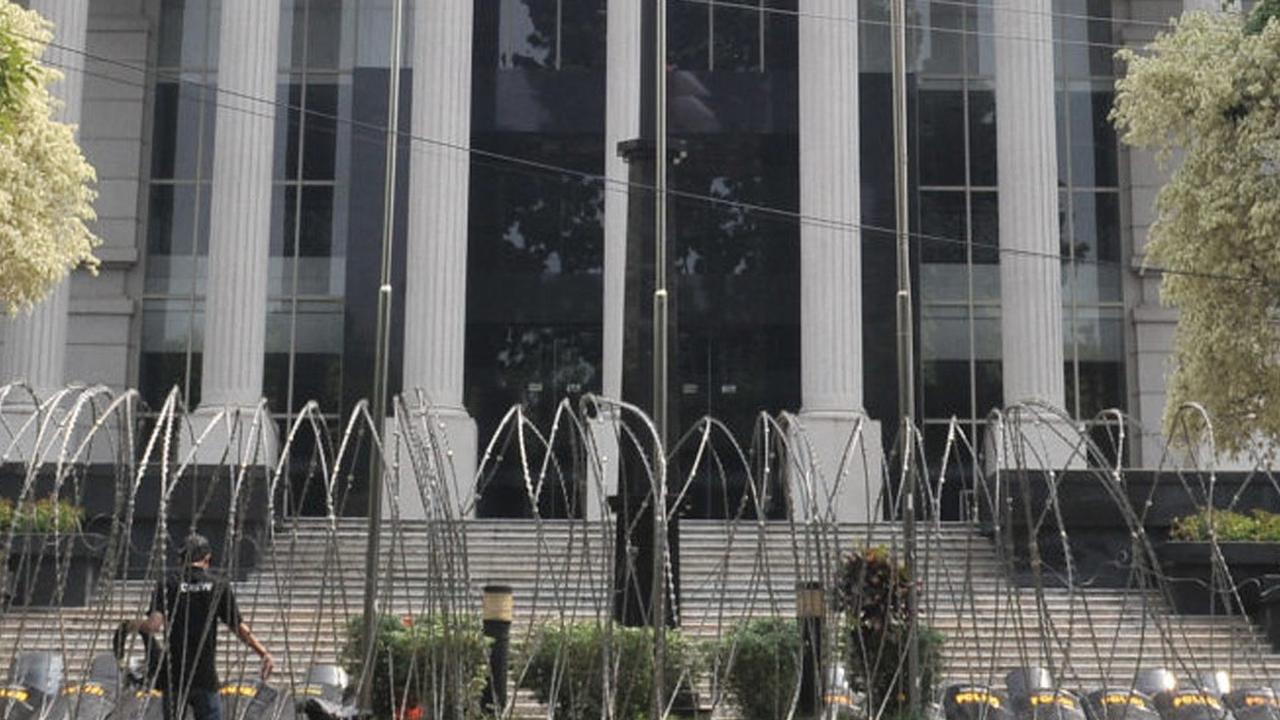 Kaleidoskop 2023: Rusaknya Marwah Konstitusi dan Pencopotan Anwar Usman dari Jabatan Ketua MK