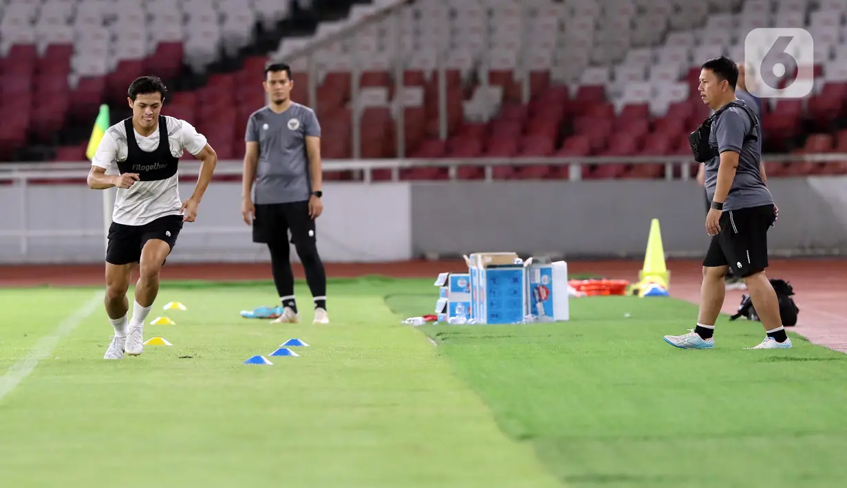 Sementara nantinya, Indra hanya bisa membawa 20 pemain ke SEA Games 2023. (Liputan6.com/Helmi Fithriansyah)
