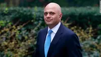 Sajid Javid, ditunjuk oleh PM Inggris Theresa May sebagai Menteri Dalam Negeri yang baru, menggantikan Amber Rudd yang mengundurkan diri usai terjerat isu seputar imigran (Kristy Wigglesworth / AP PHOTO via CNN)