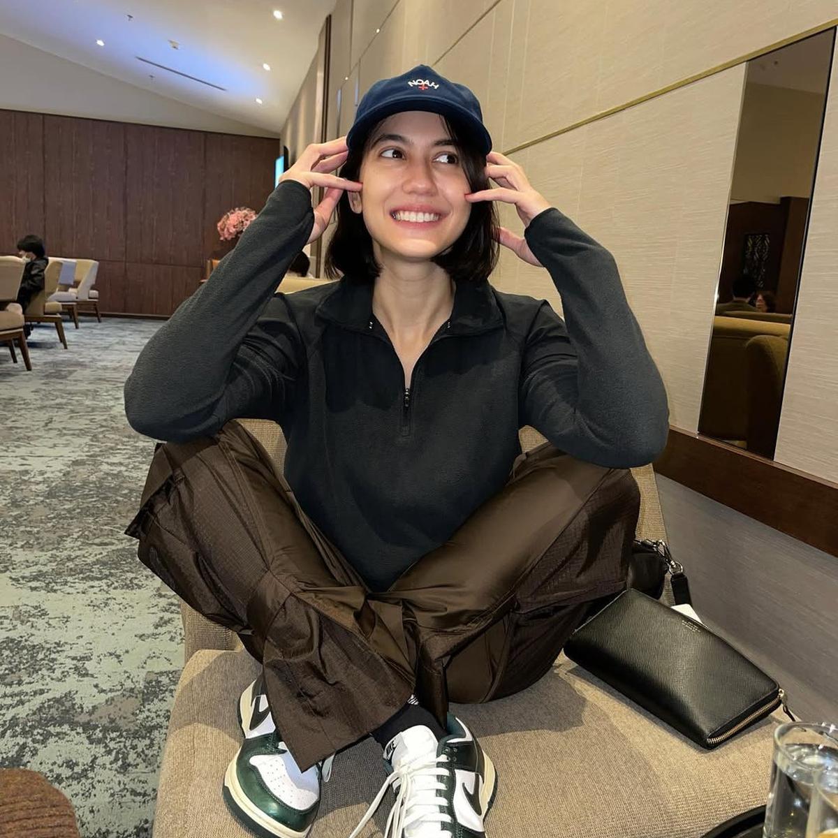 Potret Pevita Pearce dengan Outfit Casual yang Menawan (credit: instagram/pevpearce)