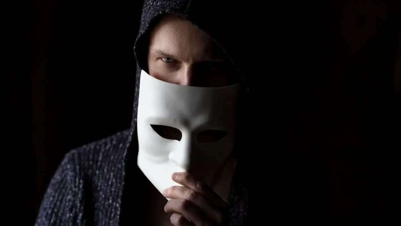 40 Manipulation Quotes to Help You Avoid Toxic People in Your Life