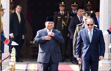 Berdasi Biru, Prabowo Hadiri Sidang Tahunan MPR Disambut Puan Maharani hingga Dasco