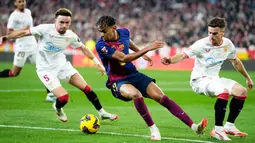 Bermain dengan 10 orang, Blaugrana justru mampu berpesta di kandang lawan dengan kemenangan 4-1. (AP Photo/Jose Breton)