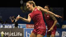 Ganda campuran Inggris, Chris Adcock dan Gabrielle Adcock, saat tampil pada BCA Indonesia Open di JCC Jakarta, Kamis (15/6/2017). (Bola.com/Vitalis Yogi Trisna)