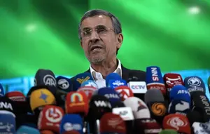 Ahmadinejad Bantah Laporan Mossad Berupaya Merekrutnya