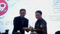 Anugerah Bhinneka Tunggal Ika diberikan untuk mereka yang berkontribusi besar untuk menjaga keutuhan NKRI. (Liputan 6 SCTV)