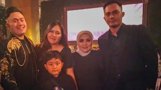 Potret Terbaru Dewi Nurmania Putri Sulung Muzdalifah, Paras Cantiknya Pernah Disebut Mirip Raisa